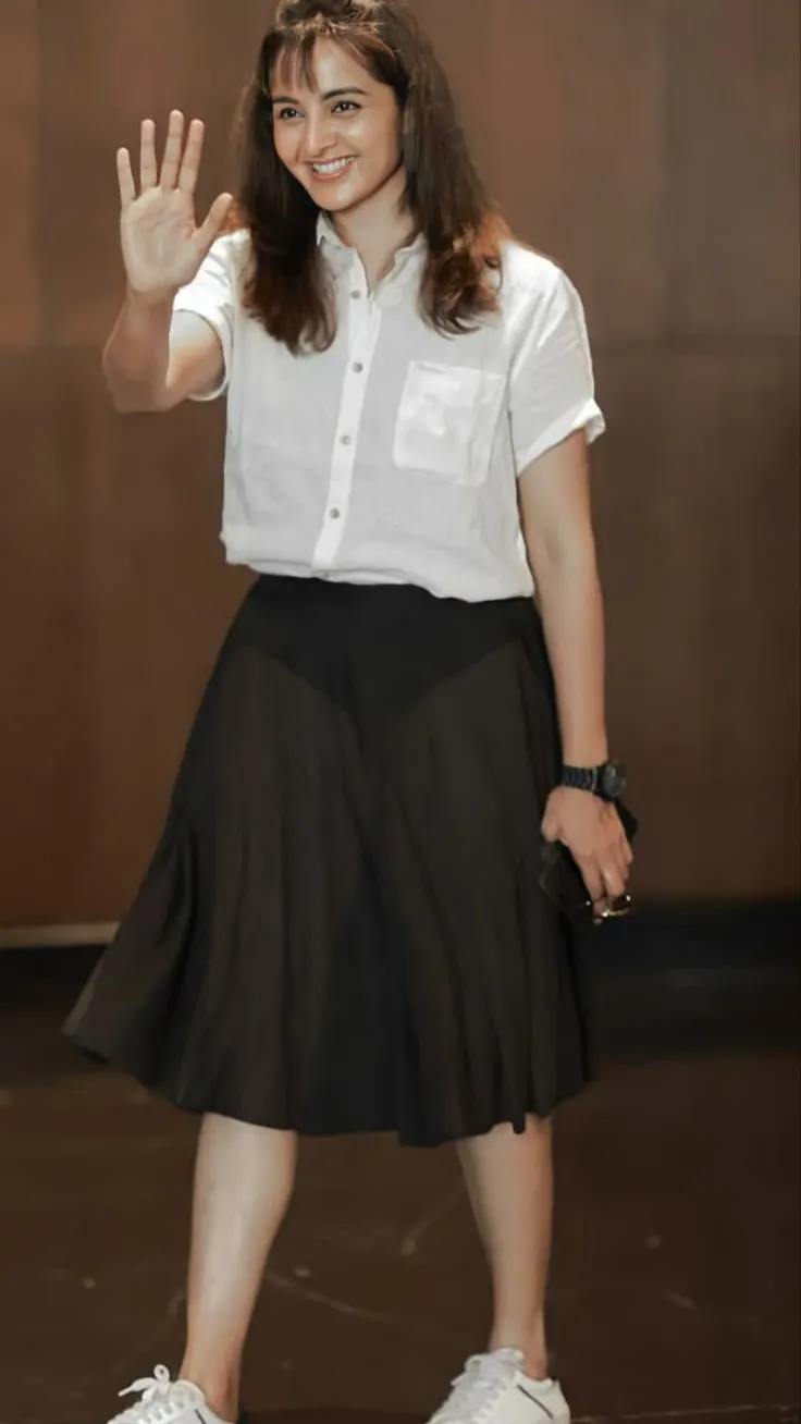 Talkie AI - Chat with Manju Warrier 