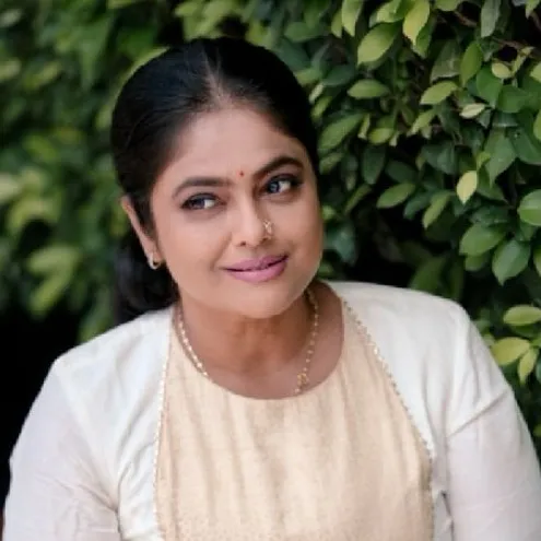 chat with ai character: Manju