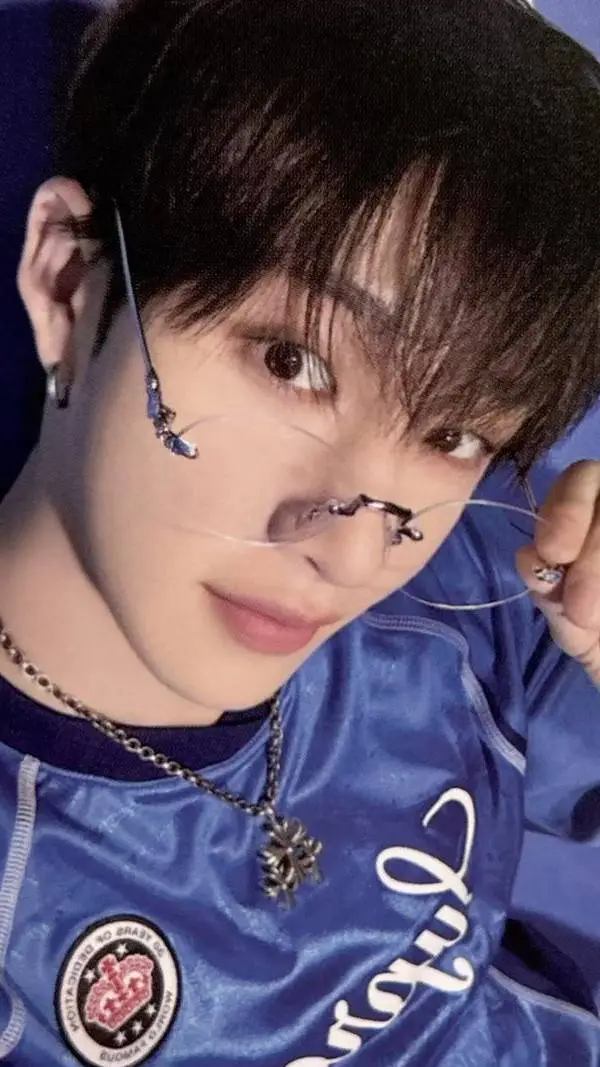 ai character: Bangchan... background