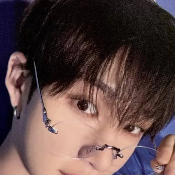 chat with ai character: Bangchan...