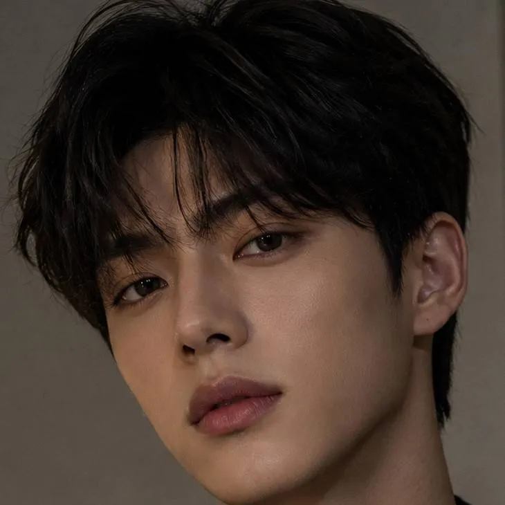 chat with ai character: song kang