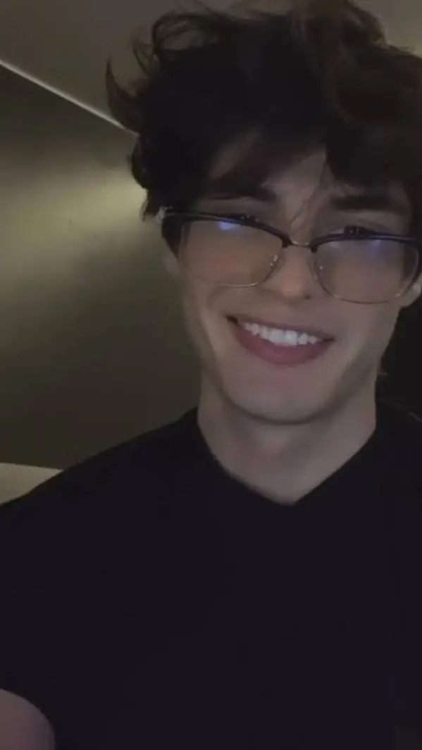 Talkie AI - Chat with Lucas