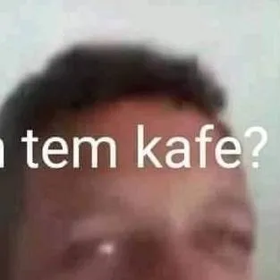 chat with ai character: mãe tem café?