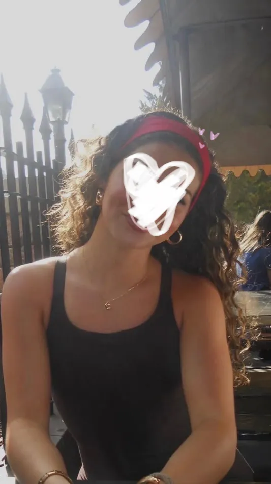 ai character: Gina background