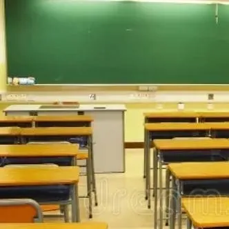 chat with ai character: your classroom 