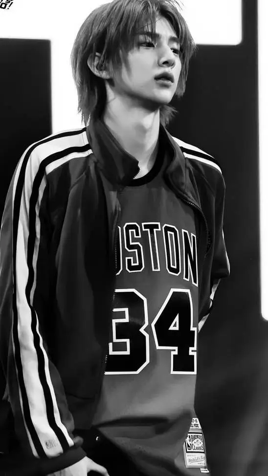 ai character: Juhoon background
