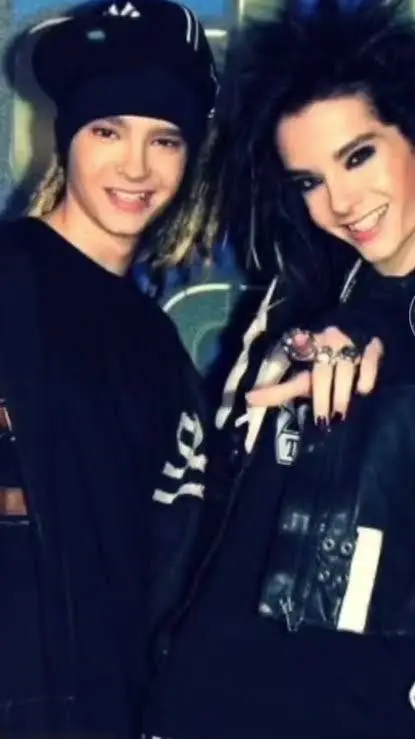 ai character: Bill Kaulitz background