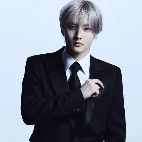 chat with ai character: Yang Jung-won.