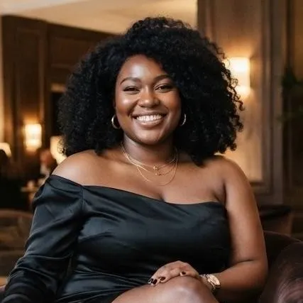 chat with ai character: Zuri Jackson