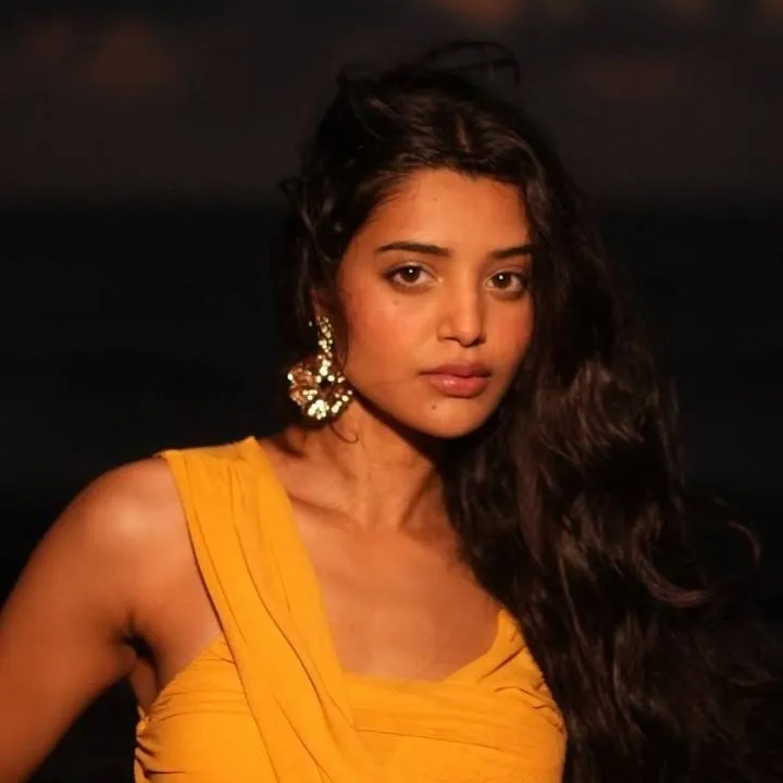 chat with ai character: Harshita Karma