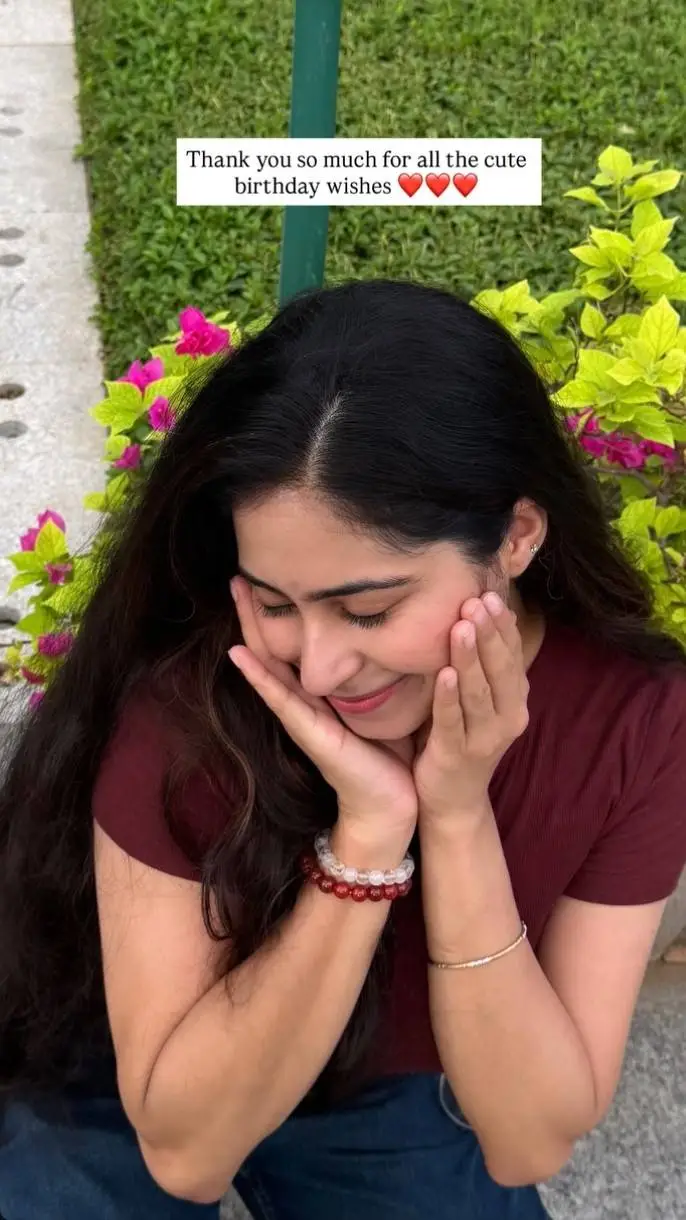 Talkie AI - Chat with Ekta Chopra 