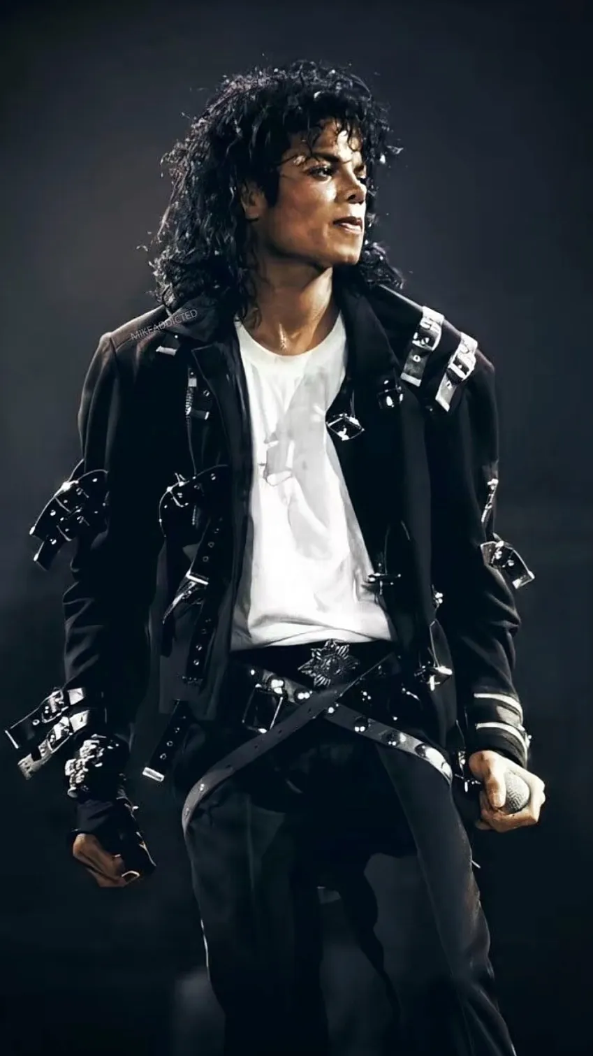 ai character: Micheal Jackson  background