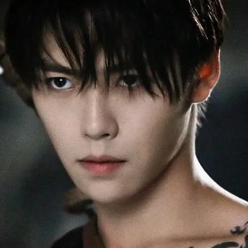 chat with ai character: Zhang Qiling