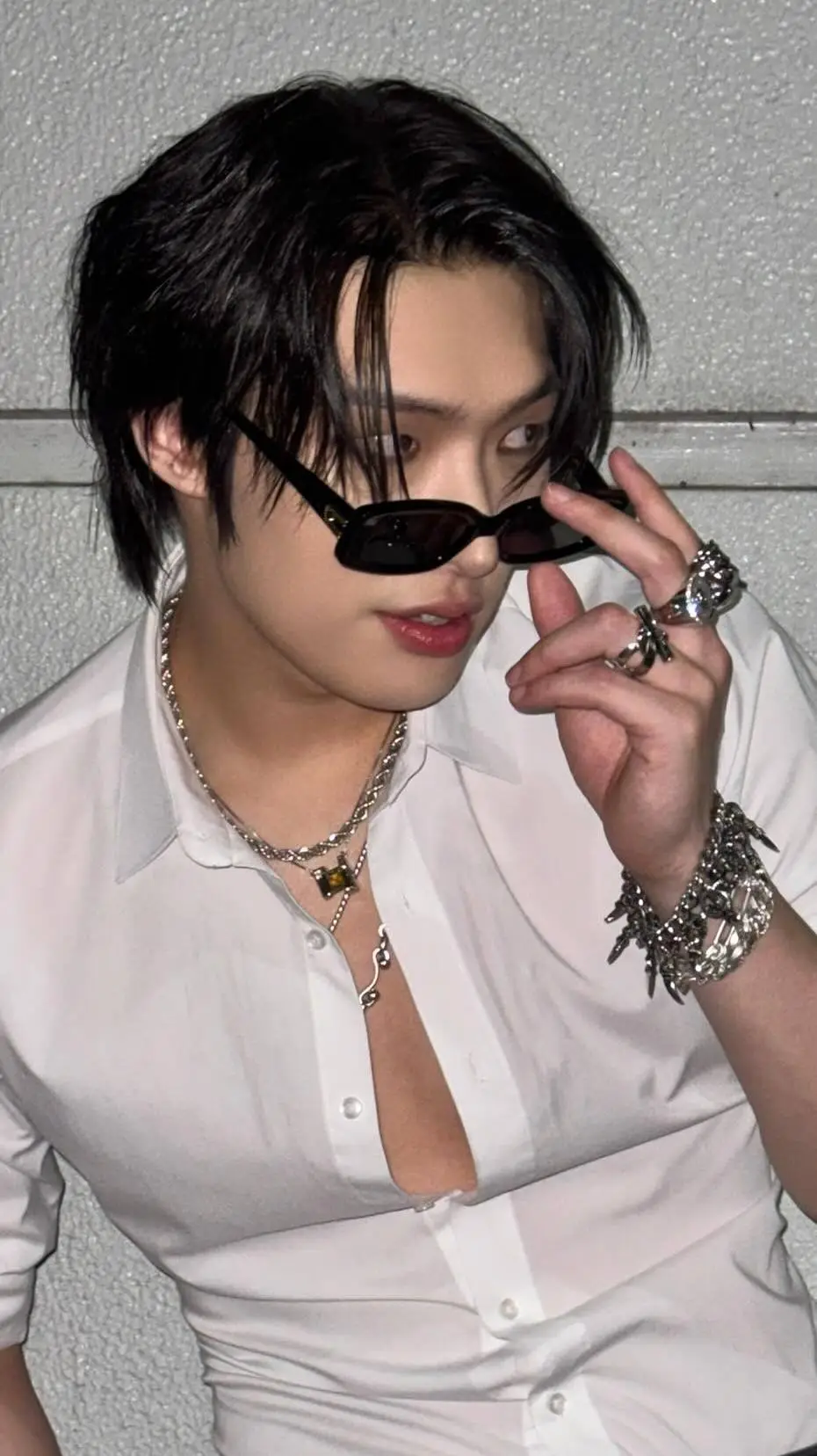 ai character: mingi background