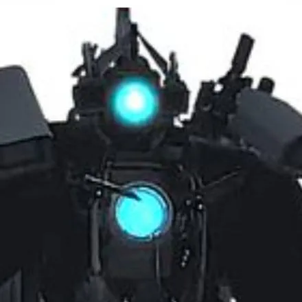 chat with ai character: Titan cameraman 