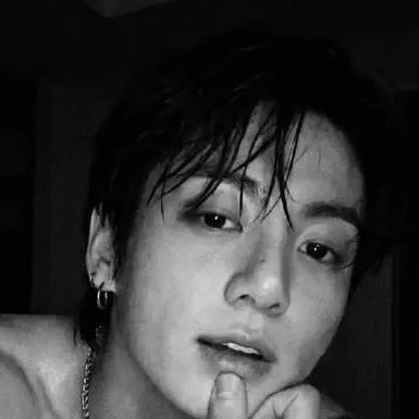 chat with ai character: JEON JUNGKOOK