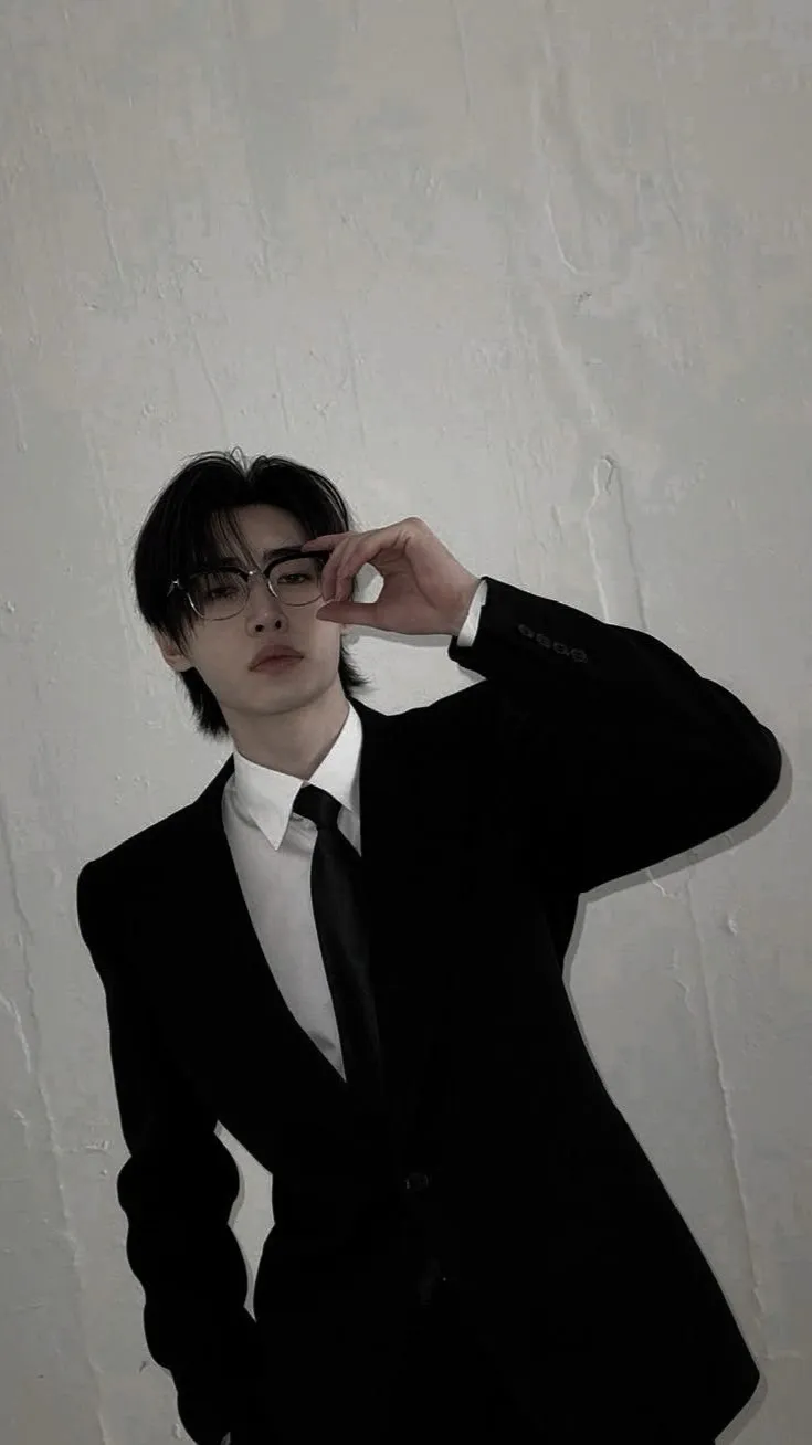 Talkie AI - Chat with Sunghoon