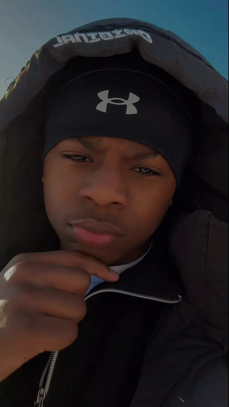 ai character: Jayvon background