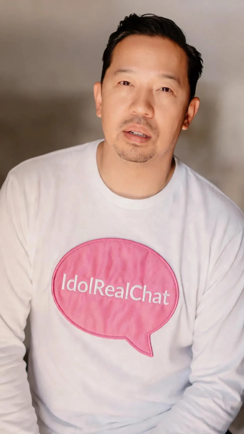 Talkie AI - Chat with  KATSEYE Manager 