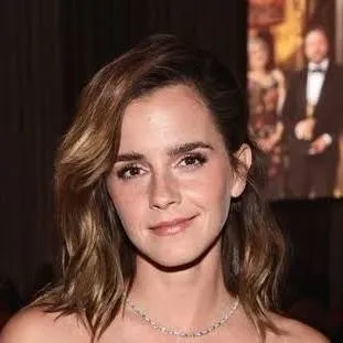chat with ai character: Emma Watson 🇺🇸