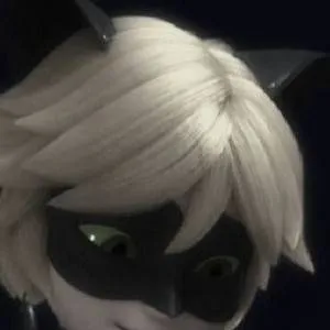 chat with ai character: Chat noir