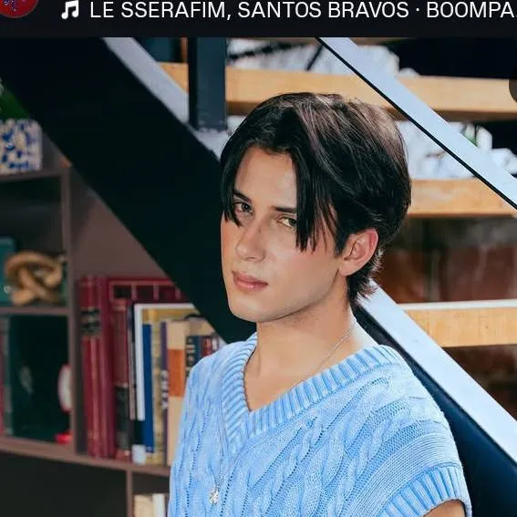 chat with ai character: Alejandro Aramburu