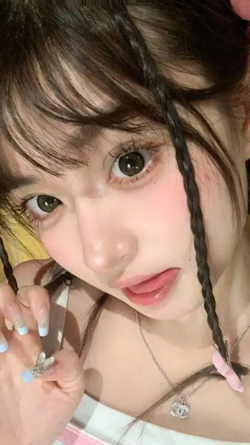 ai character: JJK pick me background