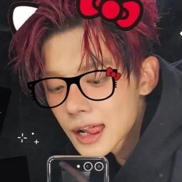 chat with ai character: 🍓Choi Yeonjun🦊𑣲𝄞