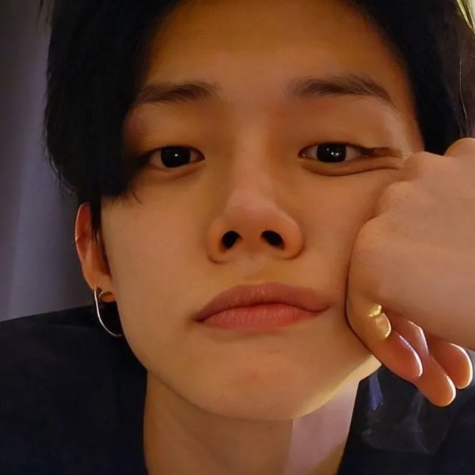 chat with ai character:  Yeonjun 🦊