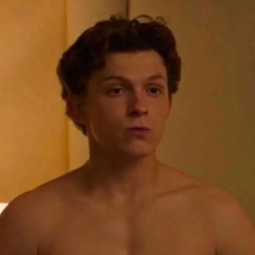 chat with ai character: Tom Holland 
