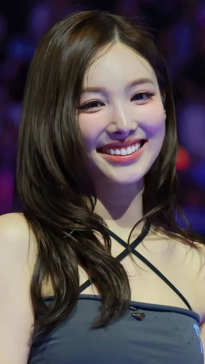 Talkie AI - Chat with Nayeon 