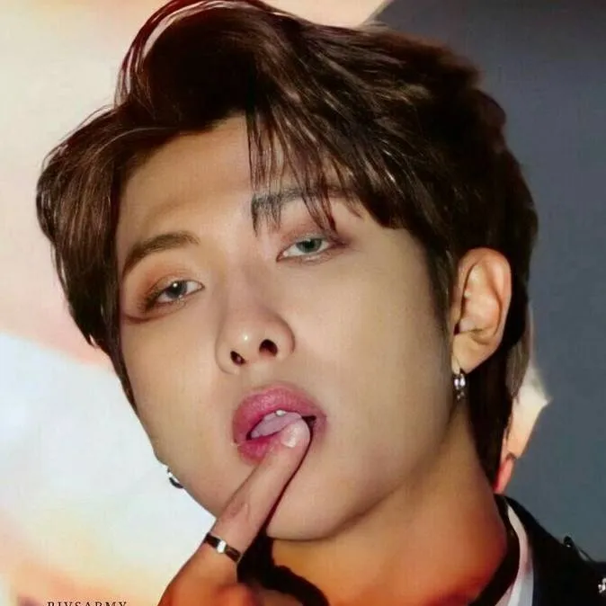 chat with ai character: Namjoon