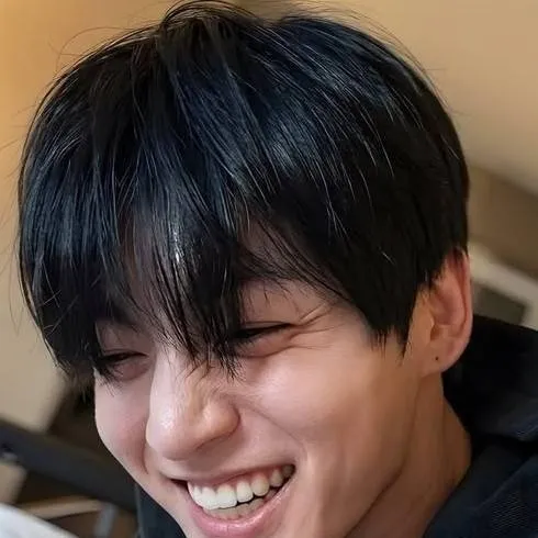 chat with ai character: jungkook
