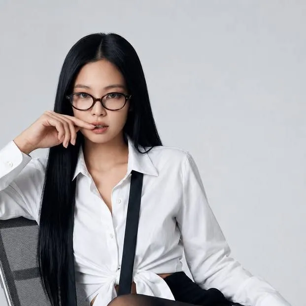 chat with ai character: Jennie