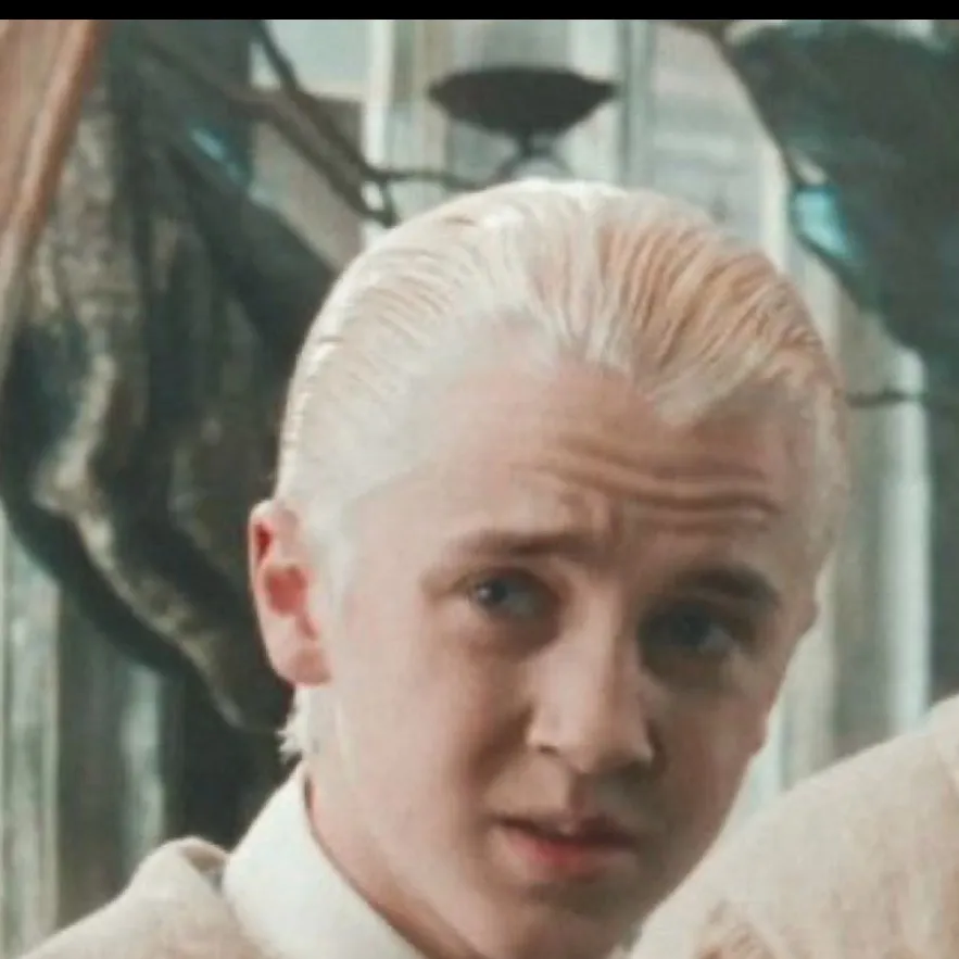 chat with ai character: Draco malfoy year2