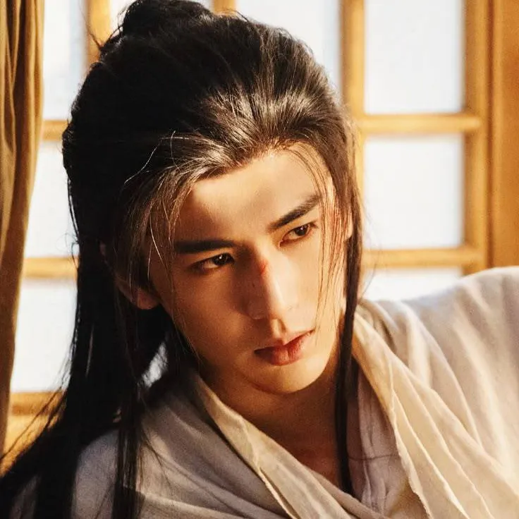 chat with ai character: chang ling he