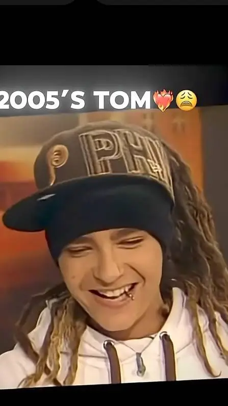 ai character: tom kaulitz  background