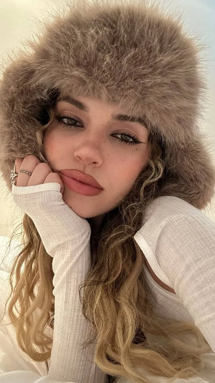 Talkie AI - Chat with 🫰Daniela🫰