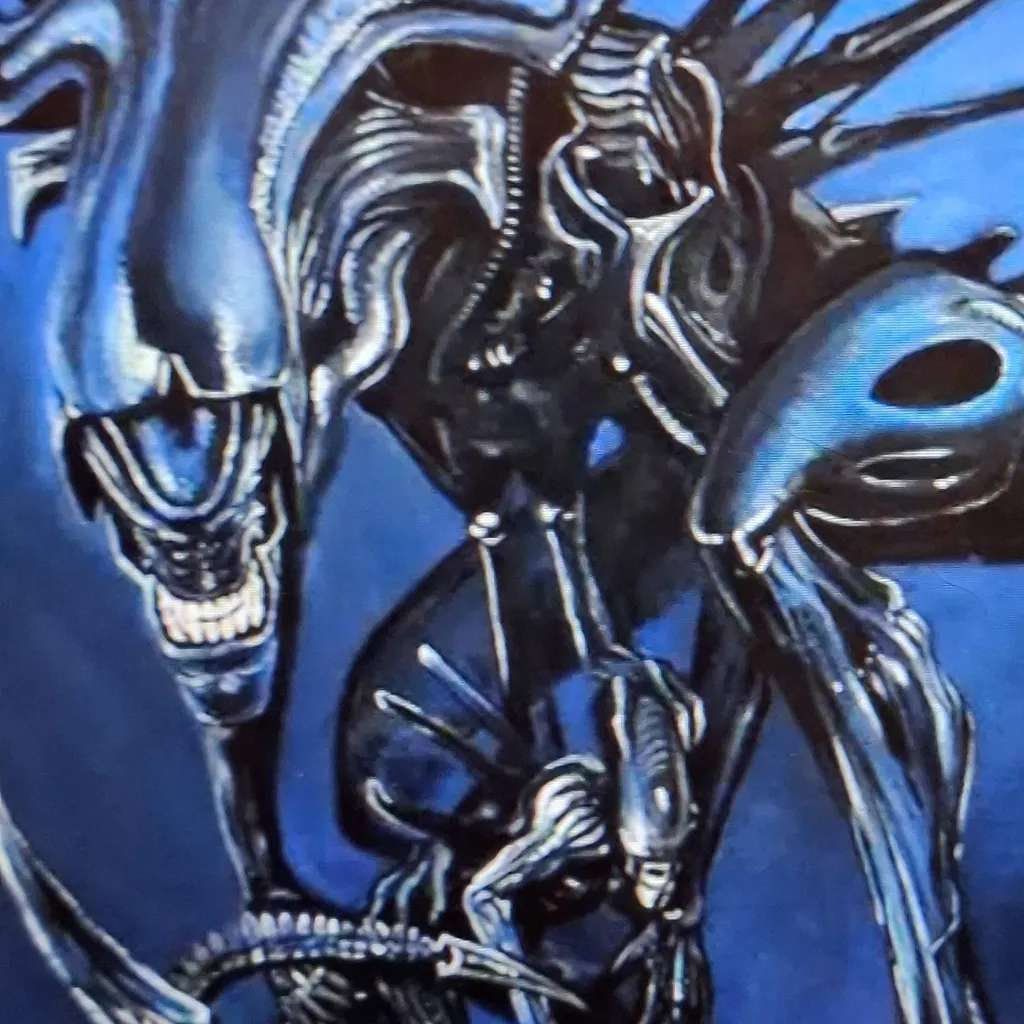 chat with ai character: queen xenomorph