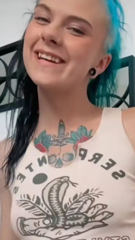 Talkie AI - Chat with Hannah