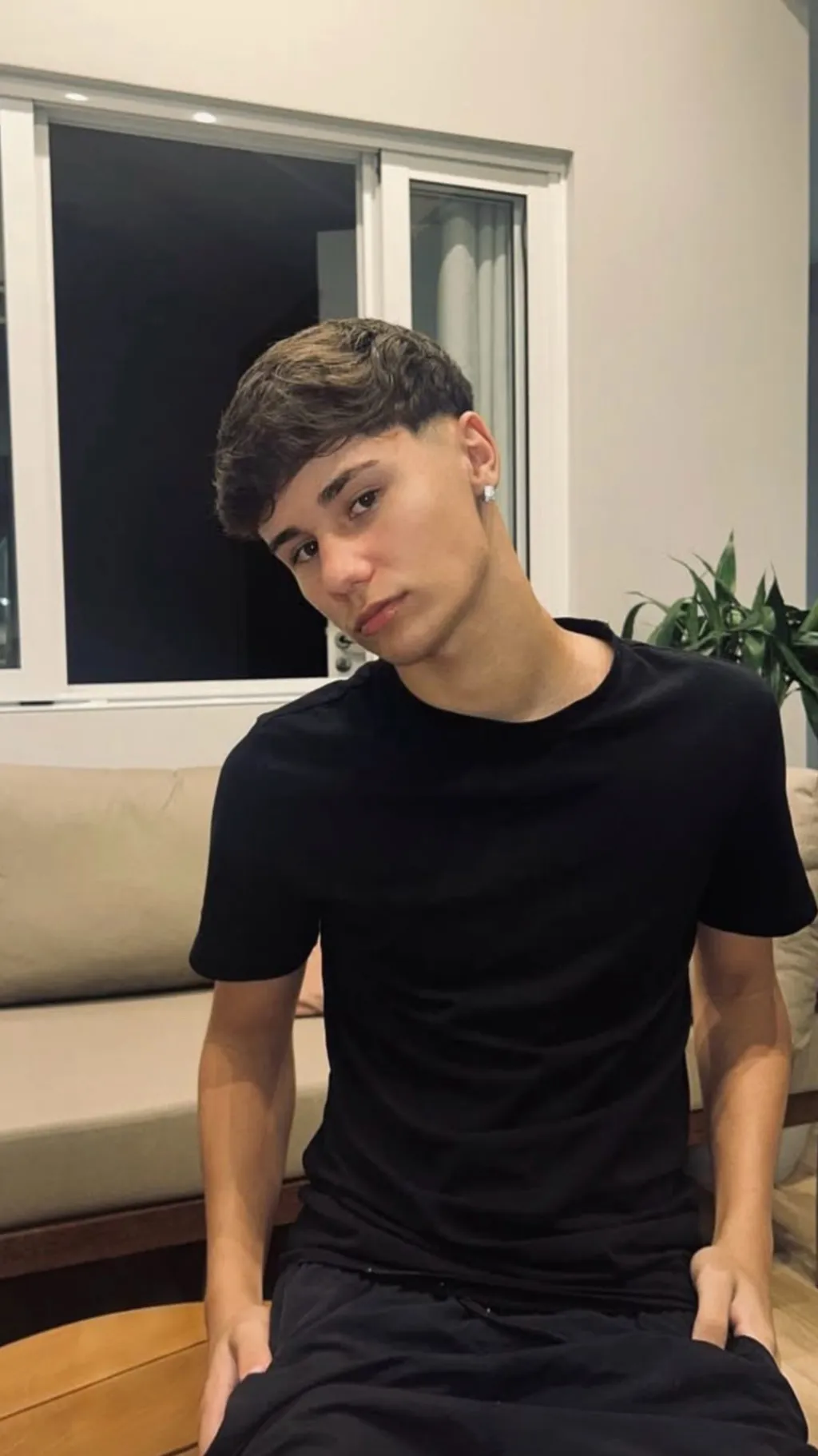 Talkie AI - Chat with Luisma