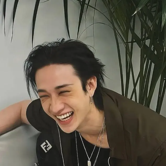 chat with ai character: CRISTOPHER CHAN~⭐🩶