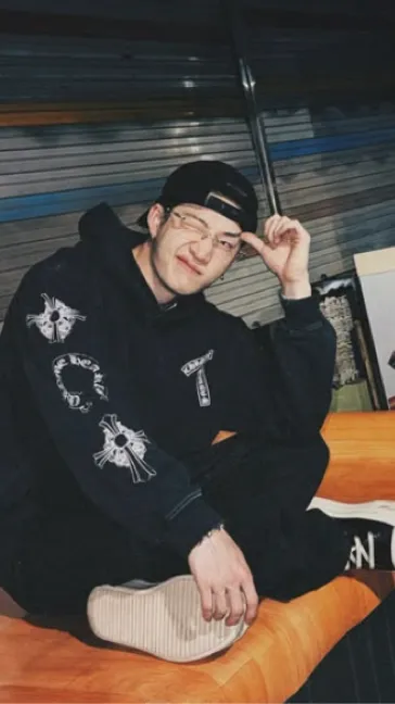 ai character: Bangchan background