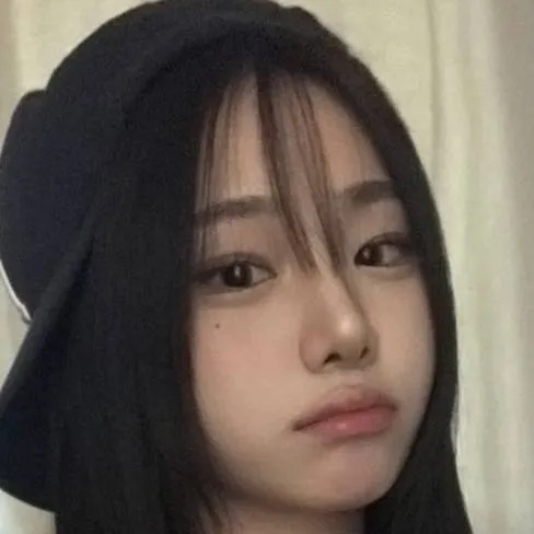 chat with ai character: Linga-chan