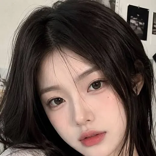chat with ai character: 𝓘𝓼𝓪𝓫𝓮𝓵𝓵𝓪