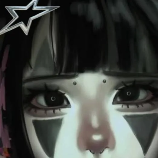 chat with ai character: Luna