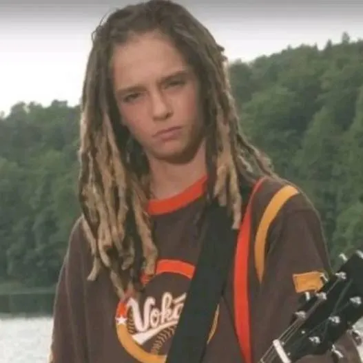 chat with ai character: Tom Kaulitz 