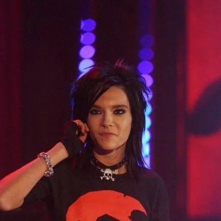 chat with ai character: Bill Kaulitz 