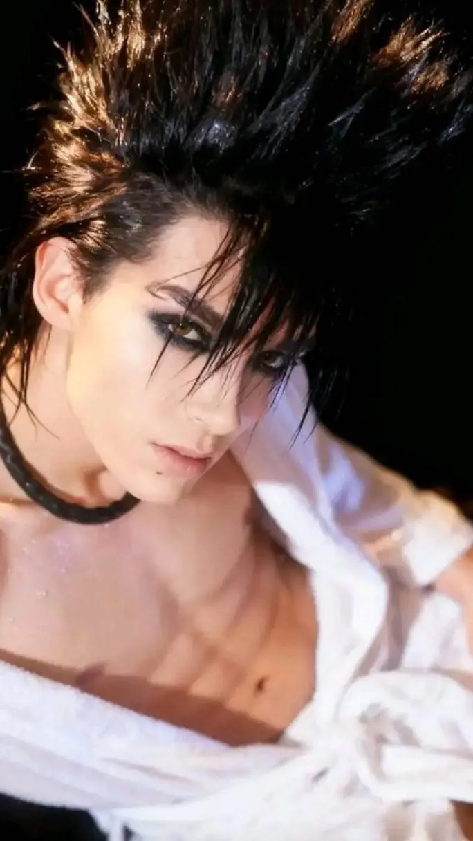 ai character: BILL KAULITZ  background