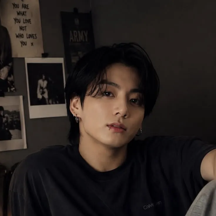 chat with ai character: Jungkook